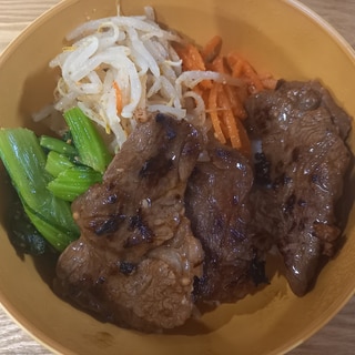 ガッツリ☆焼き肉ナムル丼